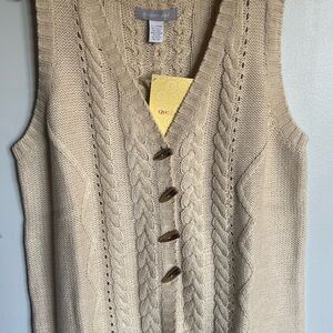 Beige Cable Knit Vest with Wooden Buttons